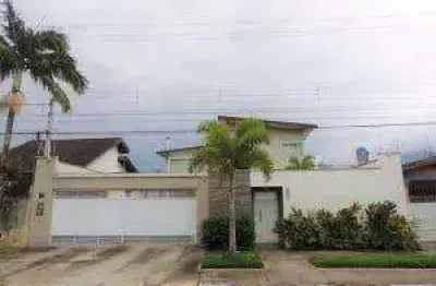Maravilhosa casa a venda no jardim aruan, na cidade de caraguatatuba, litoral norte do estado de sao paulo