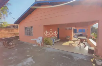 Casa a venda, 03 dorm, sendo 01 suite + edicula com 02 dorm, 500 metros praia do indaia, caraguatatuba, sp