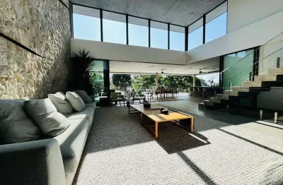 Casa em condomínio fechado com 5 quartos à venda em Toninhas, Ubatuba 