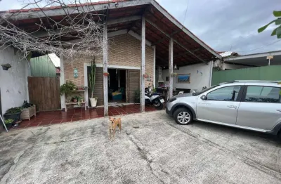 Casa a venda, 350m da praia, 03 dormitorios, sendo 01 suite + edicula, jardim aruan, caraguatatuba, sp