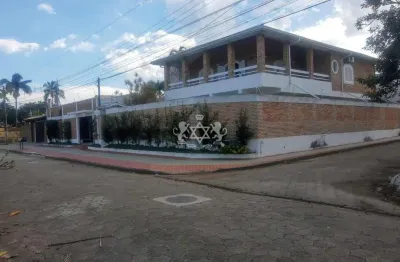 Maravilhoso sobrado a venda na praia do indaia, bairro indaia, na caraguatatuba, litoral norte do estado de sao paulo