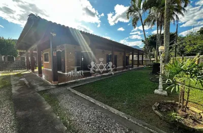 Excelente  casa localizacao na praia da maranduba em ubatuba, imovel a cerca de 200 metros da praia da maranduba, com vista para as montanhas