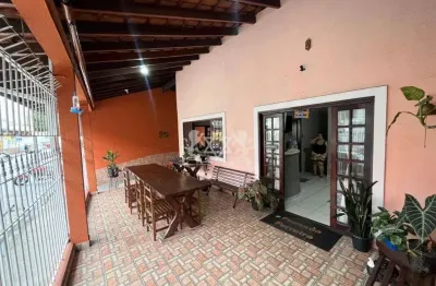 Casa com 15 quartos à venda na Avenida Prisciliana de Castilho, 35, Centro, Caraguatatuba