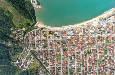 Casa com terreno de 360m² (12m x 30m ) à VENDA, Martim de Sá, Caraguatatuba, SP - Murado e aterrado - À 250m da orla da praia - Escritura Definitiva