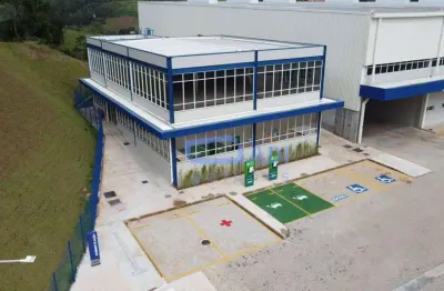 Galpão  4.984 m² - 6 docas - rod castelo branco - araçariguama