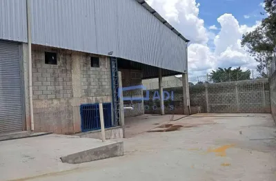 Galpão 2.500 m² – 4 docas – castello branco - tamboré