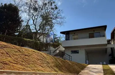 Casa com 4 quartos para alugar no Jardim Estância Brasil, Atibaia 