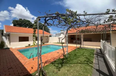 Casa com 3 quartos à venda na Rua Osvaldo Cruz, Centro, Cascavel