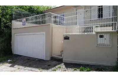 Casa com 3 quartos à venda na Avenida General Barreto Viana, 81, Chácara das Pedras, Porto Alegre