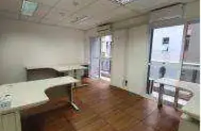 Sala comercial (33,73m²), 1 banheiro, mobiliada, 1 vaga. ao lado da estação vergueiro do metrô