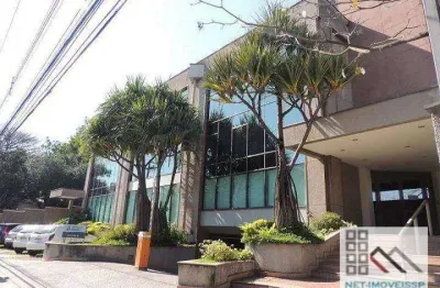 Prédio comercial monousuário (2300m²), 22 banheiros, 41 vagas. próximo do parque vila lobos