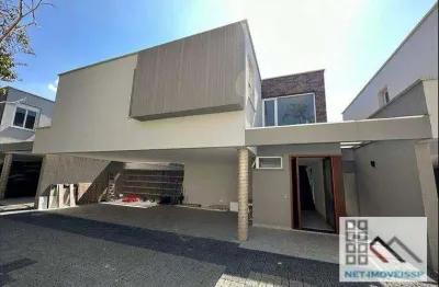 Casa de alto padrão em condomínio de 3 dormitórios (472m²), 3 suítes, 3 vagas. bairro nobre da zona sul