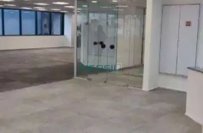 Andar corporativo (737,80m²), 6 banheiros, 17 vagas. a poucos metros da estação faria lima.