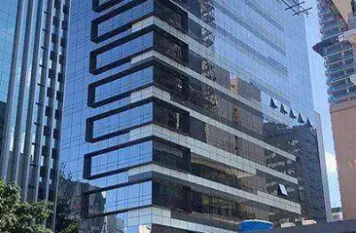 Conjunto comercial (369,64m²), 4 banheiros, 8 vagas. próximo da estação faria lima