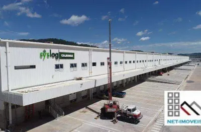 Galpão logístico (26.666m²), 12 banheiros,42 vagas. a melhor localização no principal hub logístico do brasil