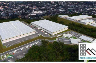 Galpão logístico (7.438,98m²), 6 banheiros, 24 vagas. glp taboão, locação estratégica com ligação para as principais rodovias