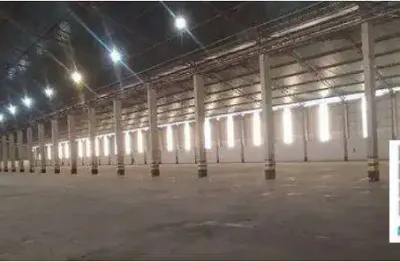 2 galpões - comercial/industrial (21.500m²), 8 banheiros, docas. oportunidade para investimento