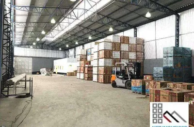 Aluga galpão (1.700m²), 3 banheiros, 5 vagas. oportunidade de aluguel de galpão na região central de são paulo