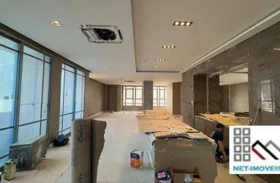 Vende apartamento 3 dormitórios (126m²), 3 suítes, varanda, 2 vagas. a 600 metros da estação brás do metrô e cptm