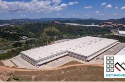 ALUGA GALPÃO LOGÍSTICO/INDUSTRIAL (20.105,68m²), 12 BANHEIROS, 18 VAGAS. GALPÃO NOVO E LOCALIZAÇÃO ESTRATÉGICA DE SP