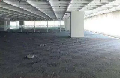 Laje corporativa (2.844m²), 19 banheiros, 28 vagas. referência para grandes empresas