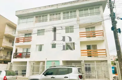 Apartamento com 2 quartos à venda no balneário enseada