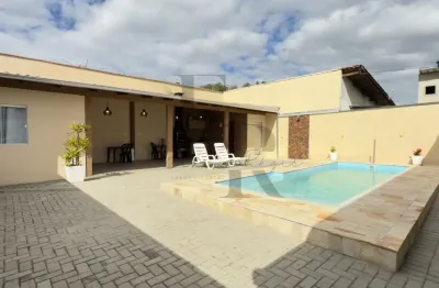 Casa com piscina no vila nova: conforto e praticidade em 120m²!