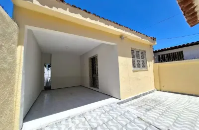 Oportunidade única – casa plana no montese com terreno amplo em bairro comercial!