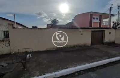 Vende excelente casa com 3 quartos em frente a estação de tejipió