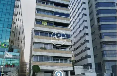 Apartamento à venda com 3 quartos, sendo 1 suíte, com 123m² de área útil, na avenida boa viagem