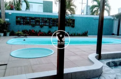 Espaçosa casa de 3 suítes com salão de festas e piscina em candeias