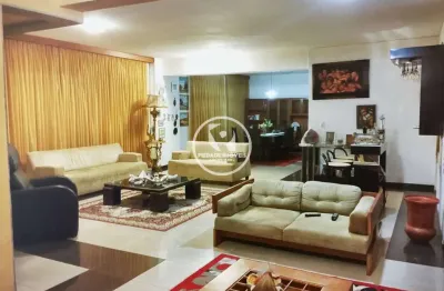 Apartamento Para Vender com 4 quartos 1 suítes à Beira Mar de  Piedade em Jaboatão Dos Guararapes