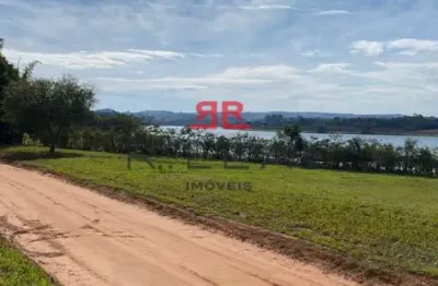 Terreno em condomínio fechado à venda na Riviera de Santa Cristina, Arandu 