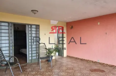 Casa com 4 quartos à venda no Jardim Marise, Bauru 