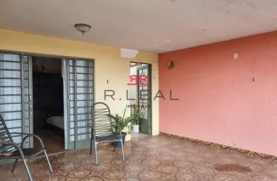 Casa com 4 quartos à venda no Jardim Marise, Bauru 