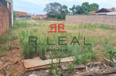 Terreno à venda no Parque Vista Alegre, Bauru 