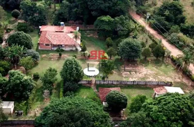 Chácara / sítio com 3 quartos para alugar no Chácaras Cardoso, Bauru 