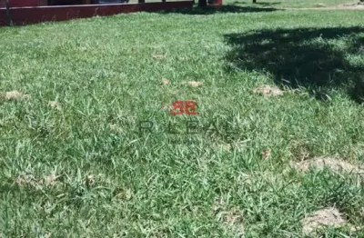 Terreno em condomínio fechado à venda na Riviera de Santa Cristina, Arandu 