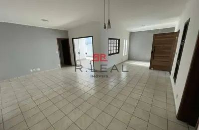 Casa com 3 quartos para alugar na Vila Aeroporto Bauru, Bauru 