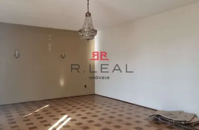 Casa com 3 quartos à venda na Vila Altinópolis, Bauru 