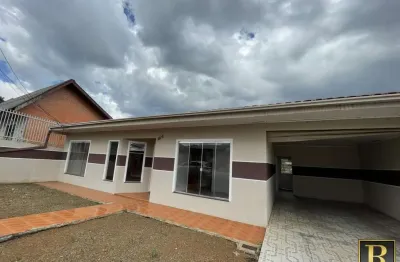 Casa para Locação em Guarapuava, Alto da XV, 3 dormitórios, 1 banheiro, 2 vagas