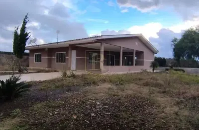 Chácara para Venda em Guarapuava, BR 277, 3 dormitórios, 1 suíte, 4 vagas