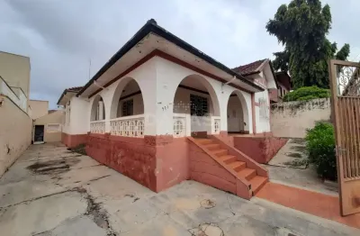 Casa à venda no Centro, Barretos 