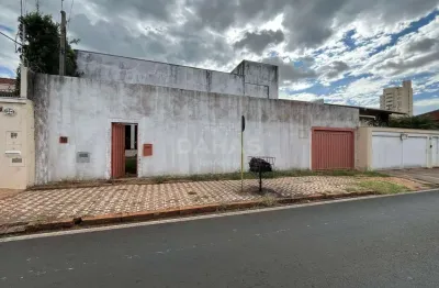Casa com 3 quartos à venda no Centro, Barretos 
