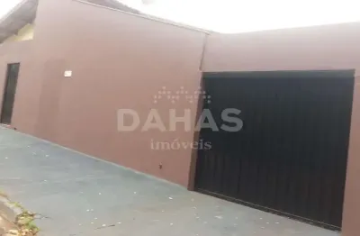 Casa com 3 quartos à venda no Centro, Barretos 