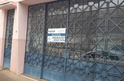 Casa comercial para alugar no Centro, Barretos 