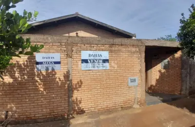 Casa com 3 quartos para alugar no Jockey Club, Barretos 