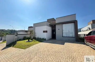 Casa em condomínio village com 3 suítes dentro da cidade de atibaia