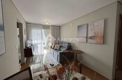 Apartamento à venda no água verde, sacada com churrasqueira, 2 dormitórios.
