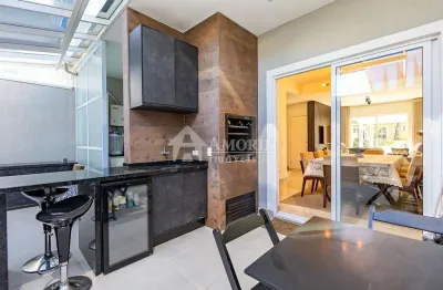 Sobrado à venda, na melhor localização do campo comprido, com 168m2 em condomínio.